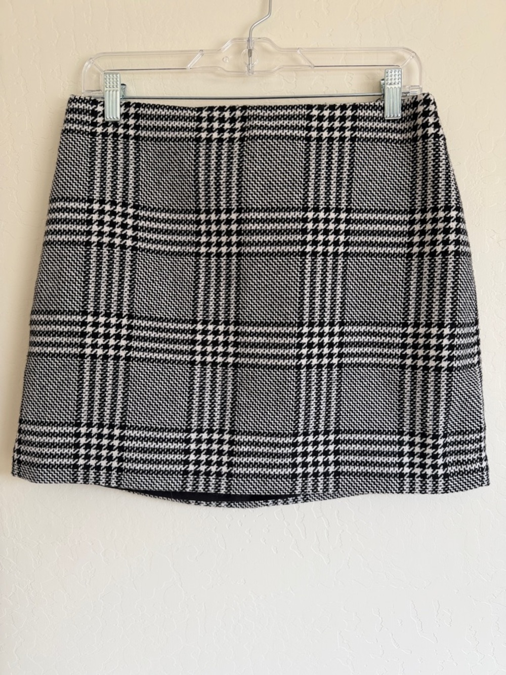 NWT H&M Black and White Plaid Mini Skirt